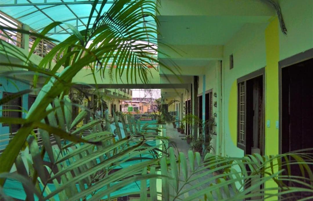 Hotel Atrium Inn Rishīkesh Eksteriør billede